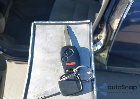 2006 Honda Civic Lx z USA, uszkodzony, nr VIN 1HGFA16576L107443